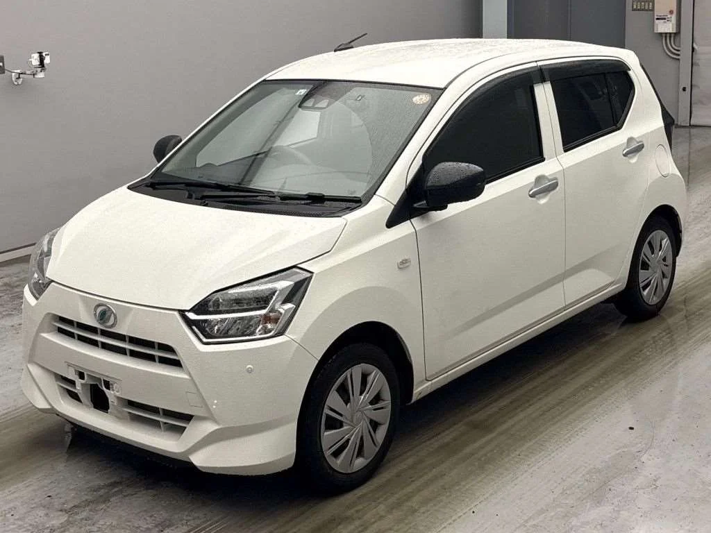 Daihatsu Mira e:S LA350S 2021